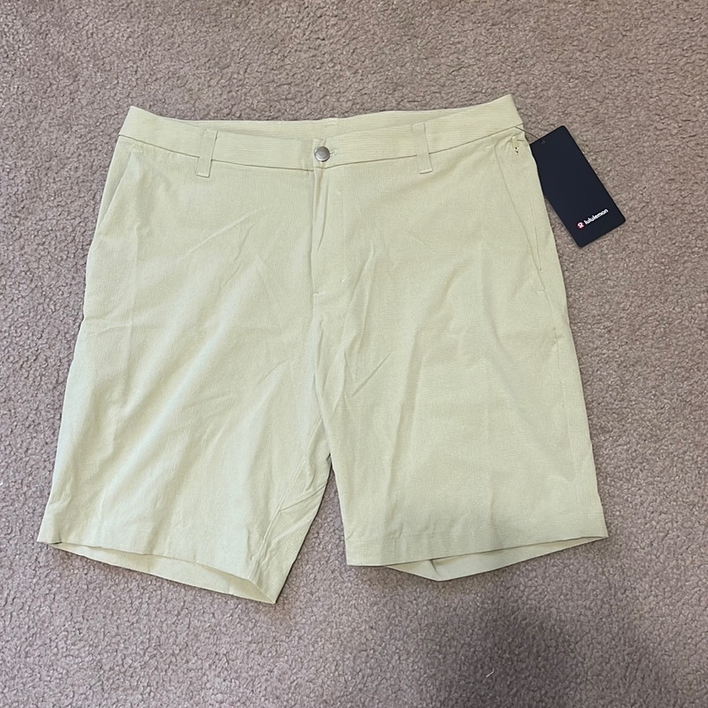 lululemon athletica Men’s Commission Short 9”